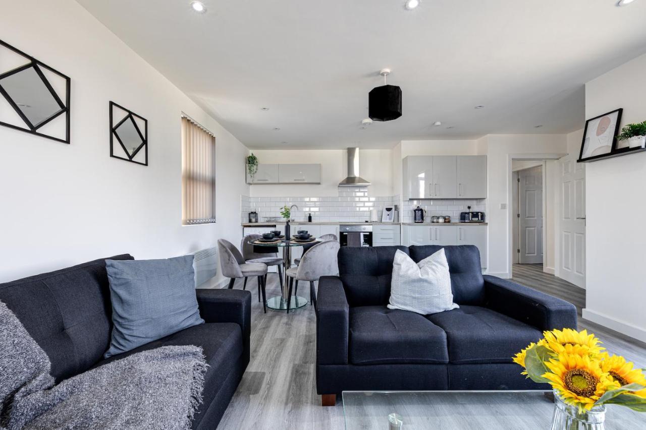 Top Floor Apartment With Private Balcony In Stockport Centre By Hass Haus المظهر الخارجي الصورة