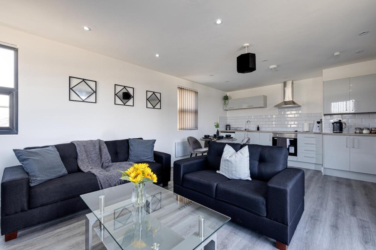 Top Floor Apartment With Private Balcony In Stockport Centre By Hass Haus المظهر الخارجي الصورة